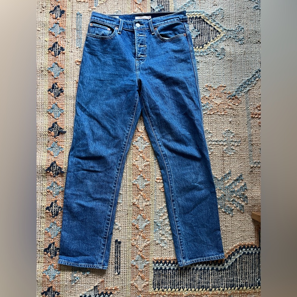 Levi’s wedgie straight size 28x28